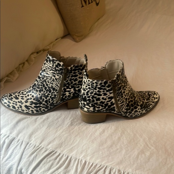 Leopard Print Ankle Boots - Picture 5 of 5